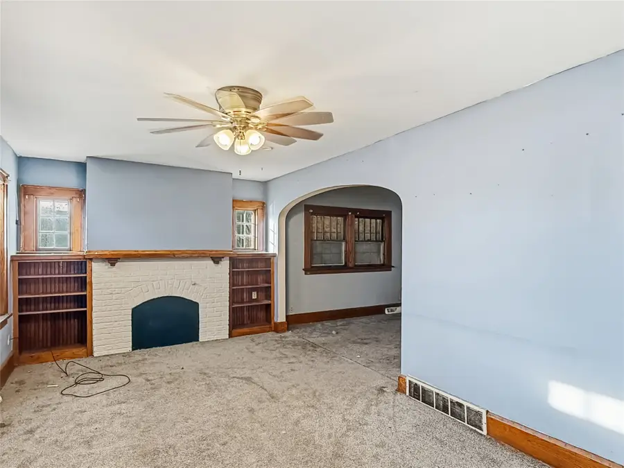 1505 University Avenue, Des Moines, IA 50314 - Image #2