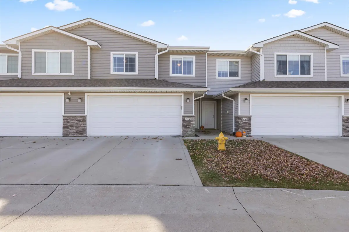 717 NE Macey Way, Waukee, IA 50263 - Image #1