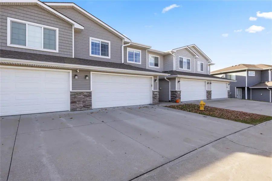 717 NE Macey Way, Waukee, IA 50263 - Image #3