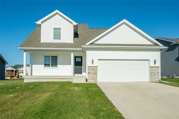 212 12th Court Nw, Bondurant, IA 50035