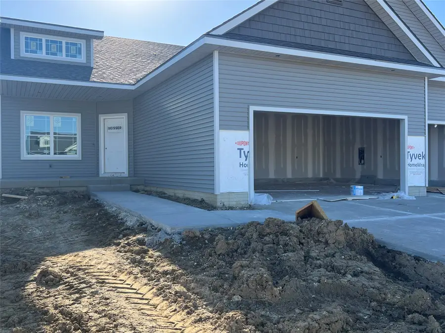 558 SE Hollow Court, West Des Moines, IA 50265 - Image #2