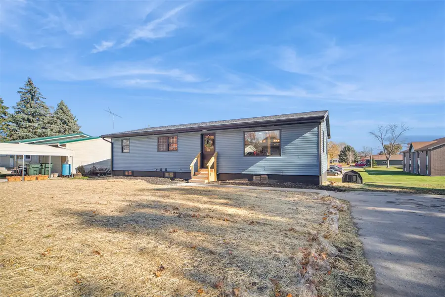 213 Davenport Avenue, Baxter, IA 50028 - Image #2