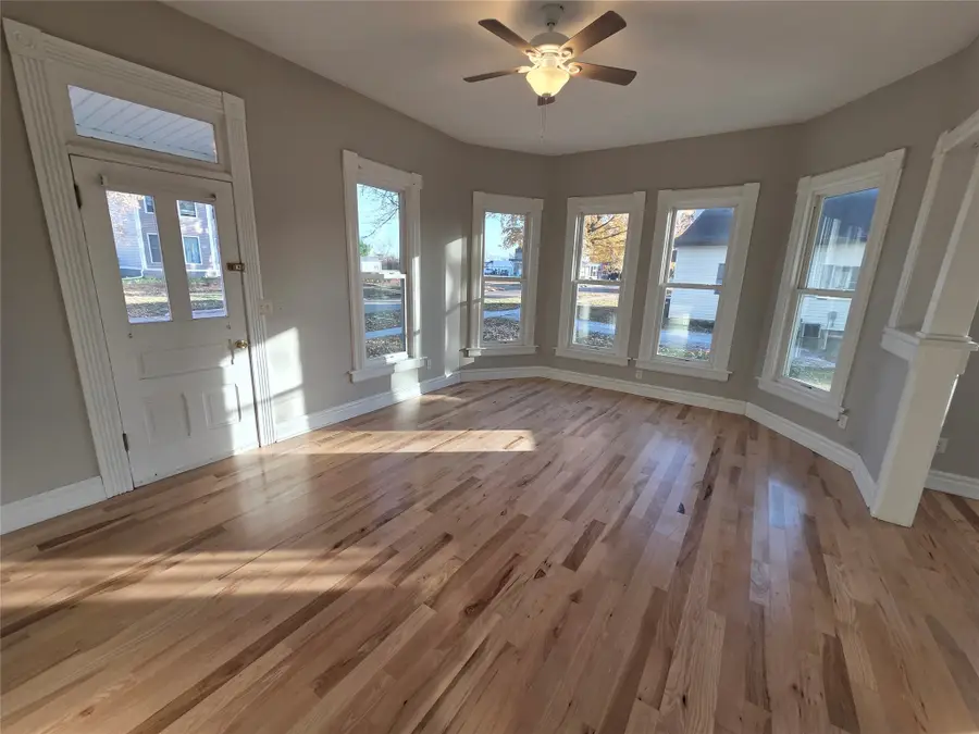 710 Clay Street, Brooklyn, IA 52211 - Image #2