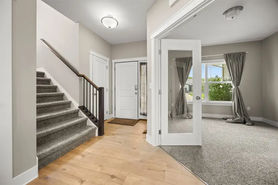 905 Spruce Street, Waukee, IA 50263 - Image #2