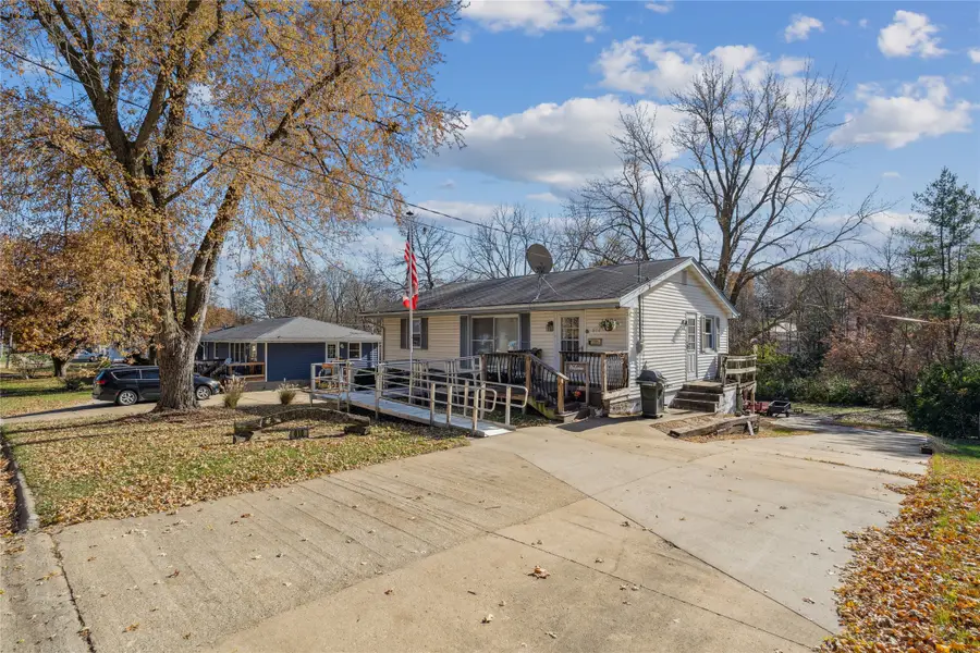 610 E Competine Street, Knoxville, IA 50138 - Image #2