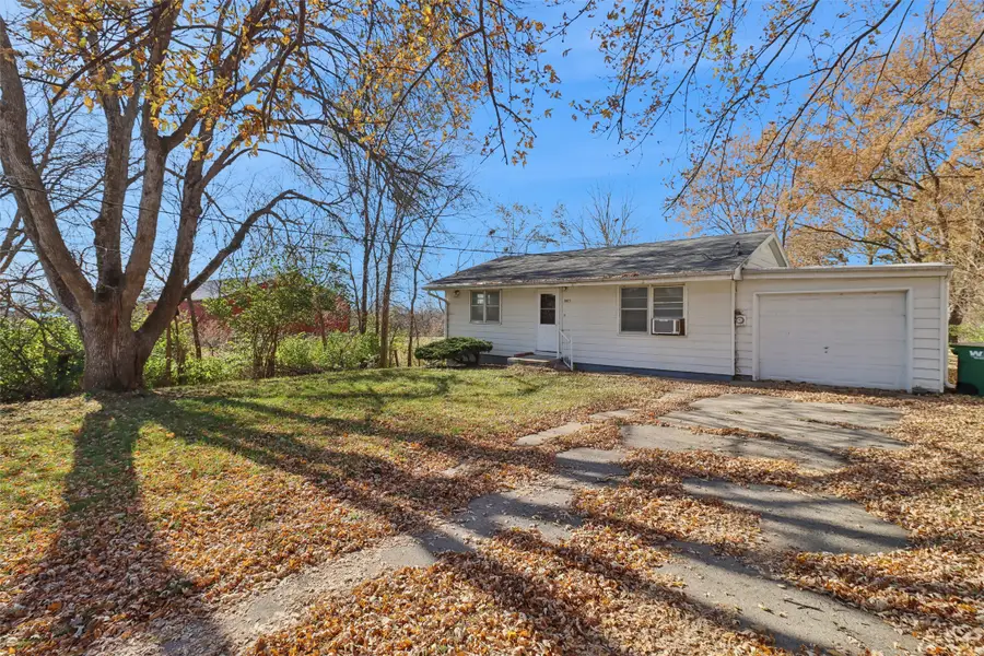 903 S 1st Street, Indianola, IA 50125 - Image #2