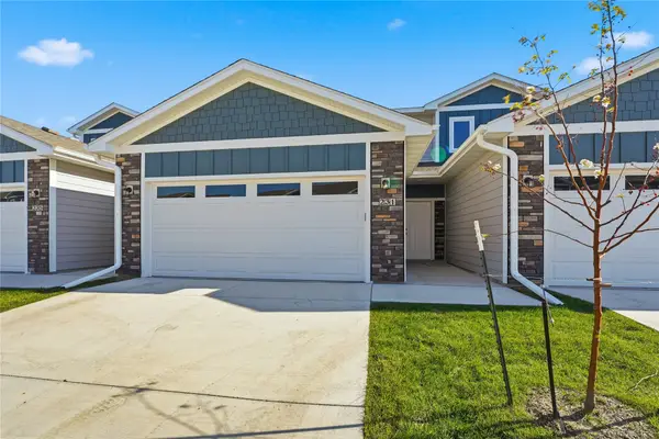 231 NW Waverly Drive, Waukee, IA 50263