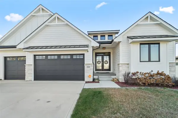 2860 NW Brookside Drive, Grimes, IA 50111