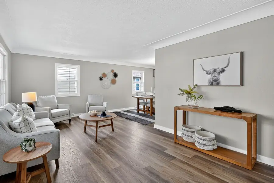 3807 Glen Ellen Drive, Des Moines, IA 50317 - Image #2