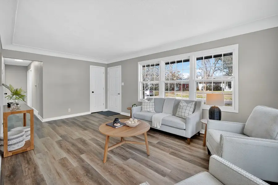 3807 Glen Ellen Drive, Des Moines, IA 50317 - Image #3