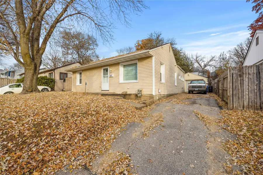 307 Davis Avenue, Des Moines, IA 50315 - Image #3