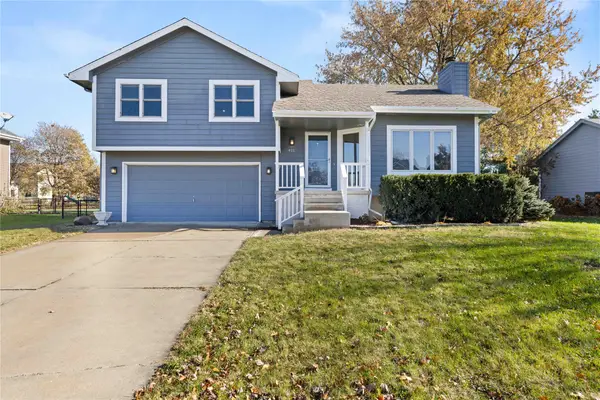 411 SW Kennybrook Drive, Grimes, IA 50111