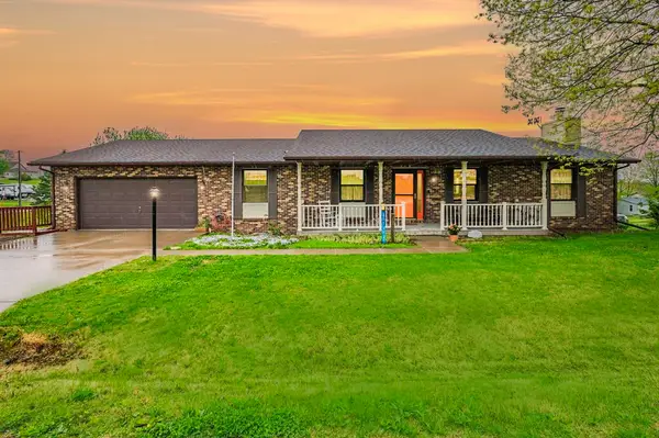 209 S Vine Avenue, Lacona, IA 50139