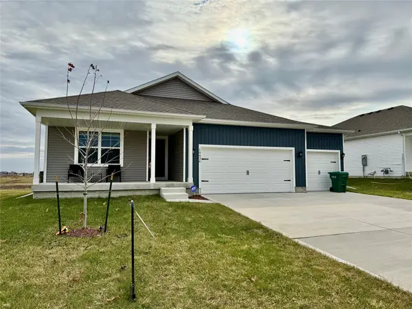 10436 Southerwick Place, Johnston, IA 50131