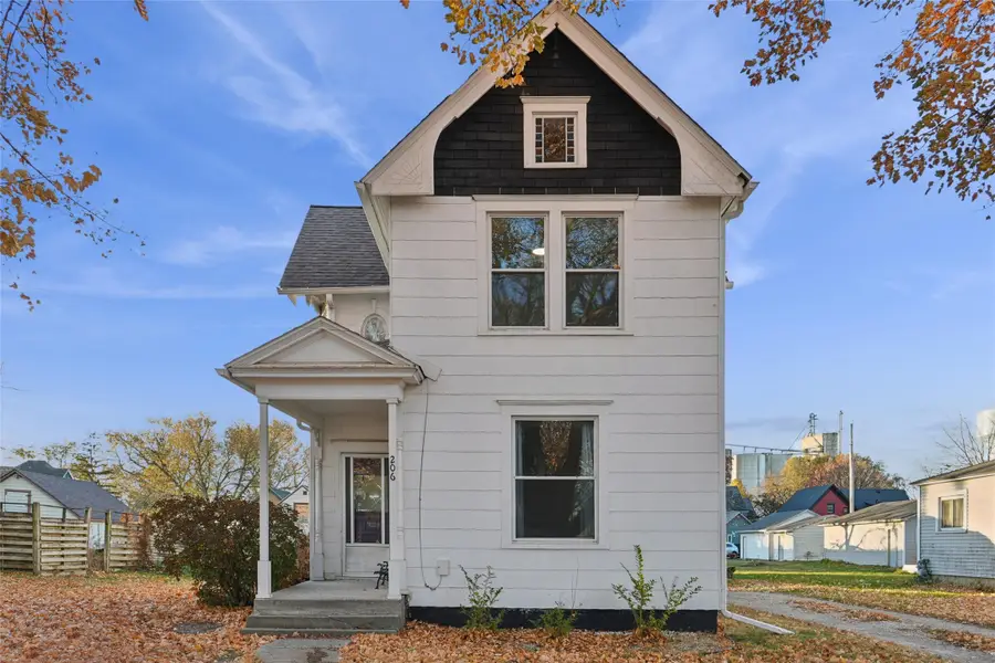 206 3rd Street Ne, Mitchellville, IA 50169 - Image #2