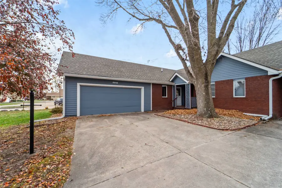5912 Aspen Circle, Johnston, IA 50131 - Image #2