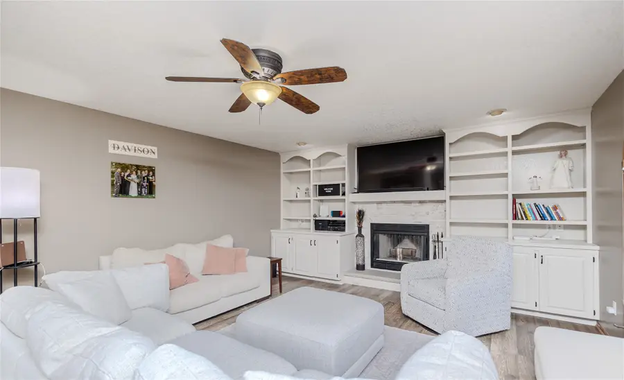 1401 NW Cedarwood Drive, Ankeny, IA 50023 - Image #3