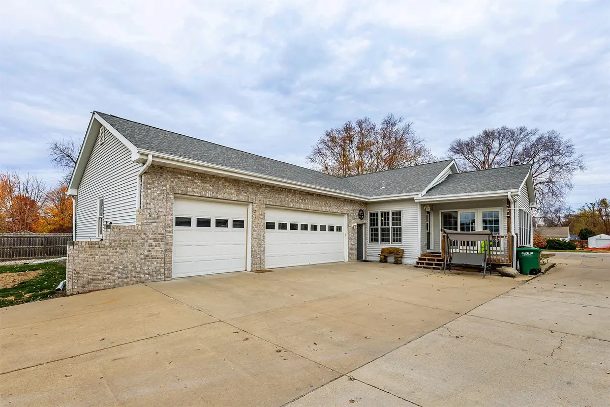 6404 NW 56th Street, Johnston, IA 50131 - Image #1