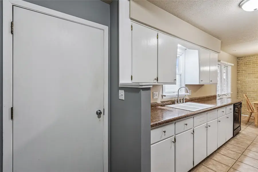 302 NW Arlan Drive, Ankeny, IA 50023 - Image #3