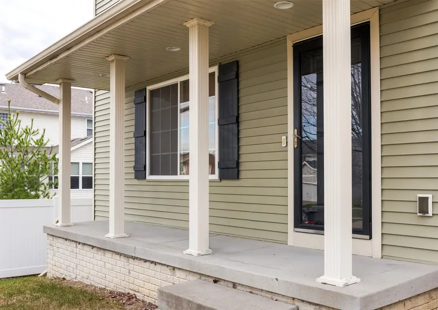 4284 Tamara Lane, West Des Moines, IA 50265 - Image #2