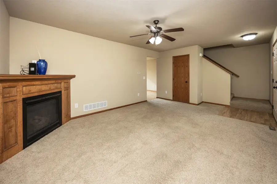 4284 Tamara Lane, West Des Moines, IA 50265 - Image #3