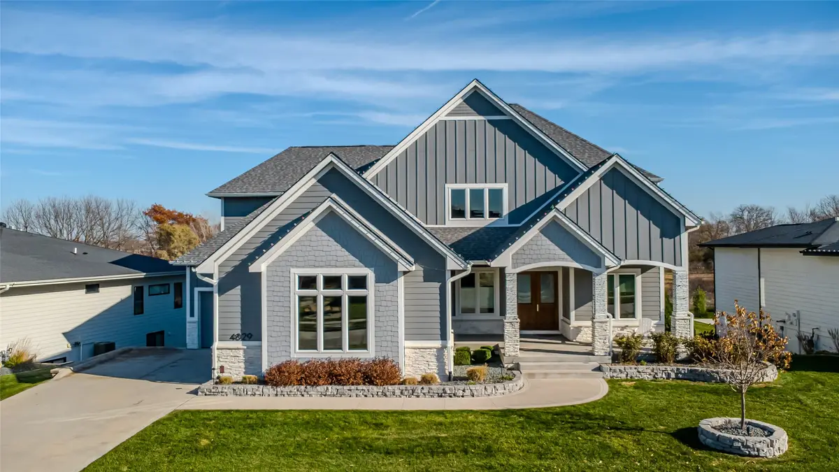 4829 159th Street, Urbandale, IA 50323 - Image #1