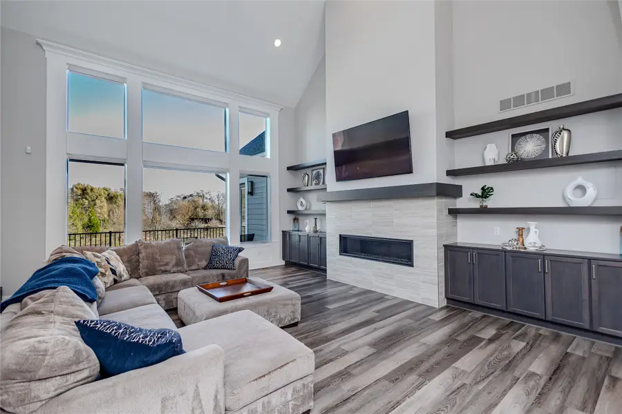 4829 159th Street, Urbandale, IA 50323 - Image #3