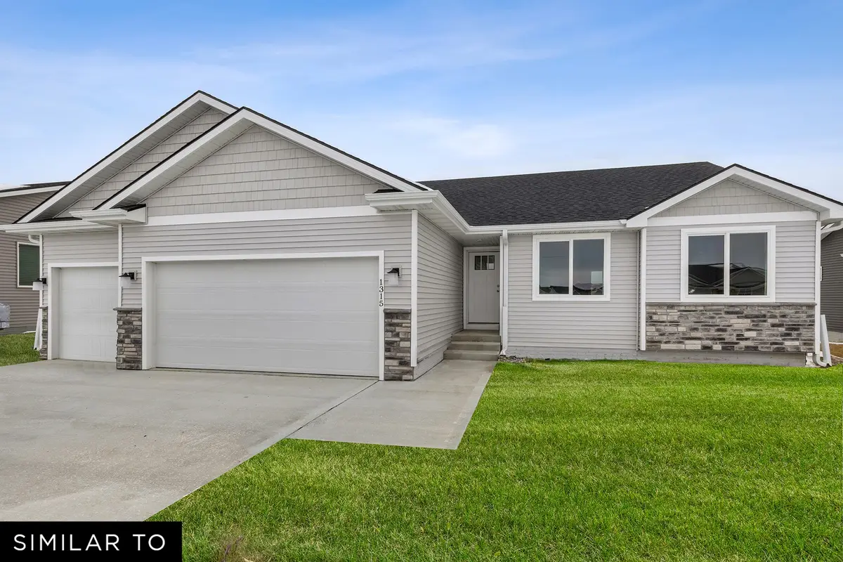 2909 6th Avenue Sw, Altoona, IA 50009 - Image #1