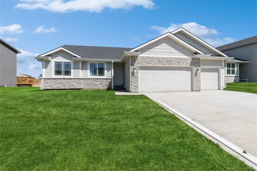 2909 6th Avenue Sw, Altoona, IA 50009 - Image #2