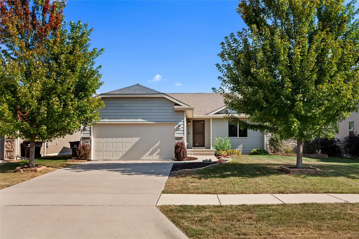 1525 S Warrior Lane, Waukee, IA 50263 - Image #1