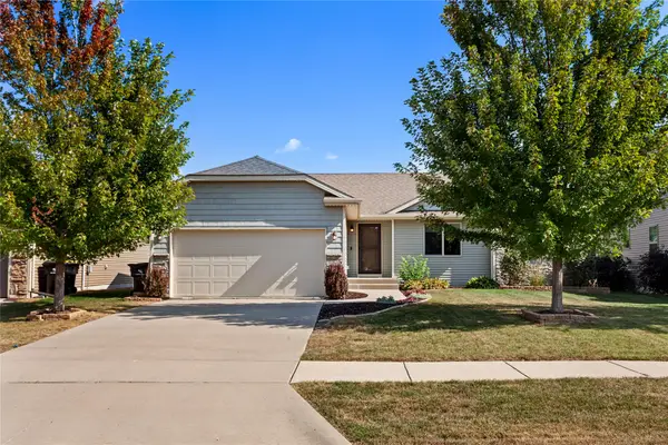 1525 S Warrior Lane, Waukee, IA 50263