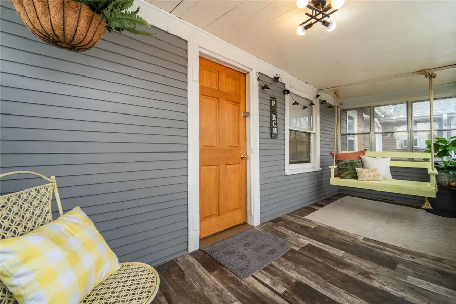 1236 Stewart Street, Des Moines, IA 50316 - Image #3