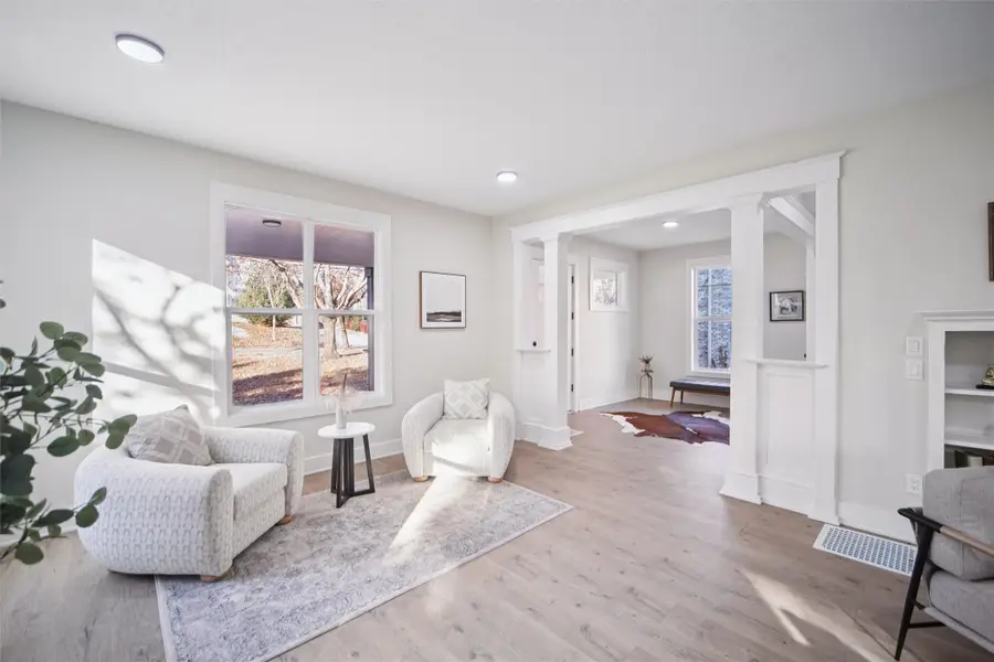 415 42nd Street, Des Moines, IA 50312 - Image #3