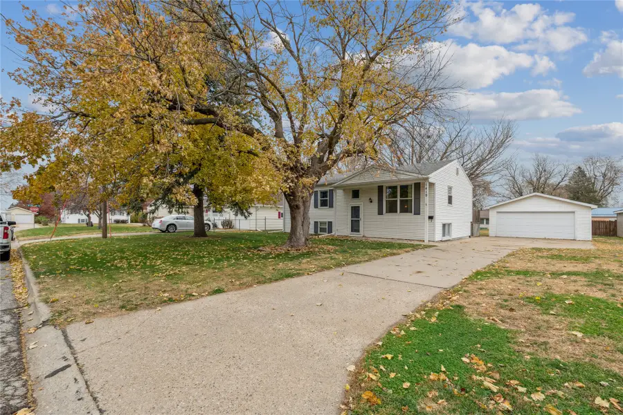 1419 Hobert Street, Knoxville, IA 50138 - Image #2