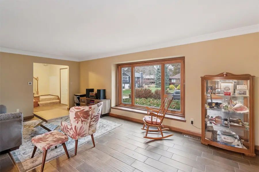 4900 Dakota Drive, West Des Moines, IA 50265 - Image #3