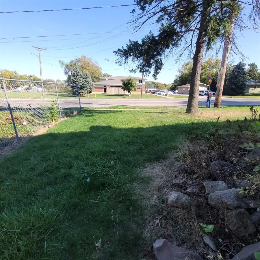 2822 Wedgewood Road, Des Moines, IA 50317 - Image #3