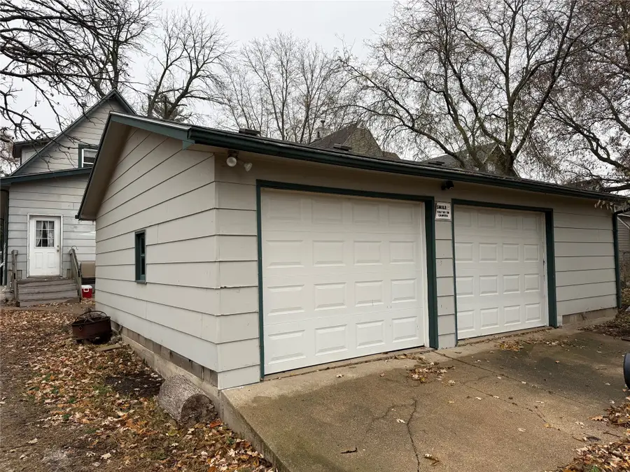 1352 E 12th Street, Des Moines, IA 50316 - Image #3