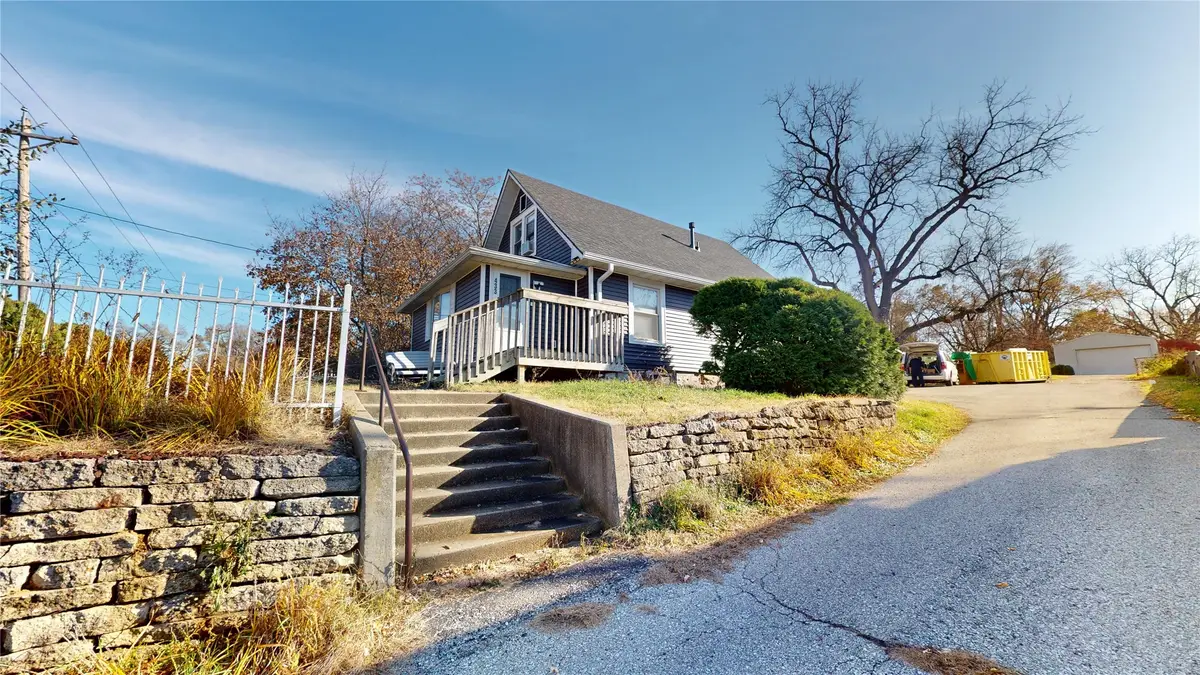 433 E Payton Avenue, Des Moines, IA 50315 - Image #1