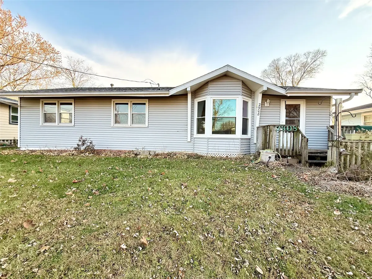 2908 Giles Street, West Des Moines, IA 50265 - Image #1
