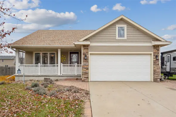 2801 SE Ridge Crest Street, Grimes, IA 50111