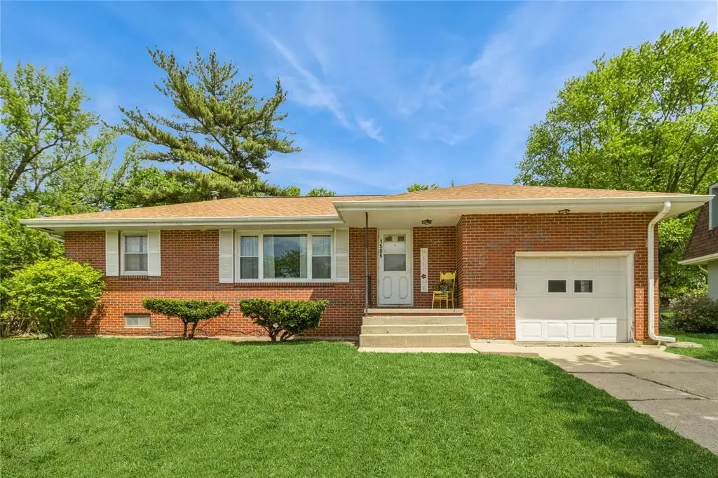 1506 W 6th Avenue, Indianola, IA 50125 - Image #1