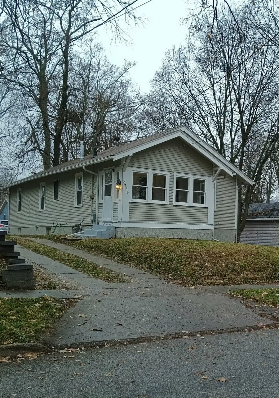 2736 Mondamin Avenue, Des Moines, IA 50310 - Image #2