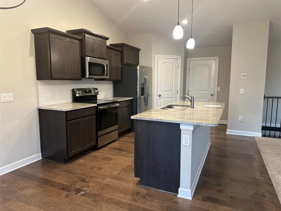 106 Braeburn Circle, Norwalk, IA 50211 - Image #2