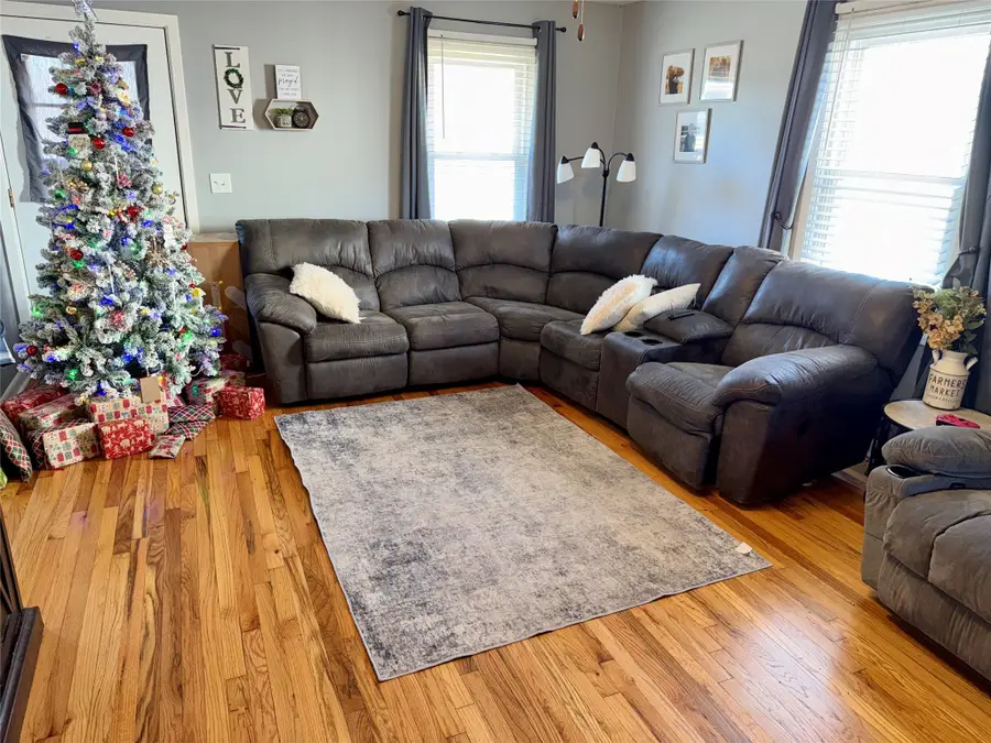 302 Columbus Street N, Pleasantville, IA 50225 - Image #3