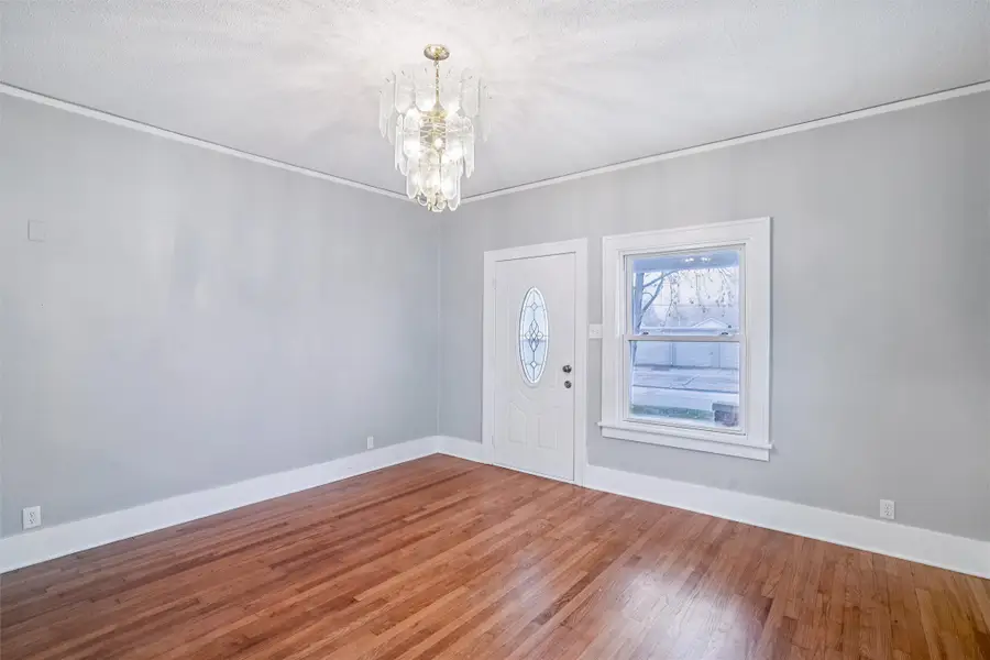 1306 Evelyn Street, Perry, IA 50220 - Image #2