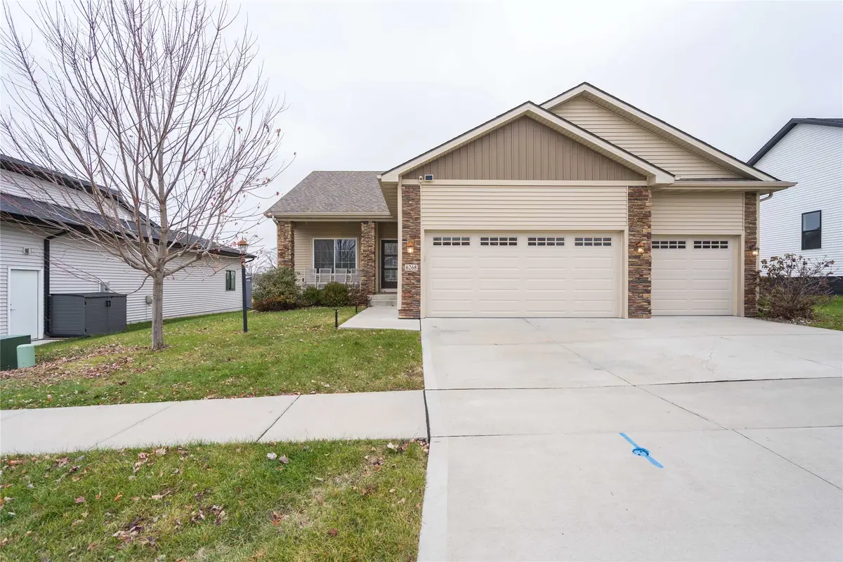 6268 NE 9th Court, Des Moines, IA 50313 - Image #1