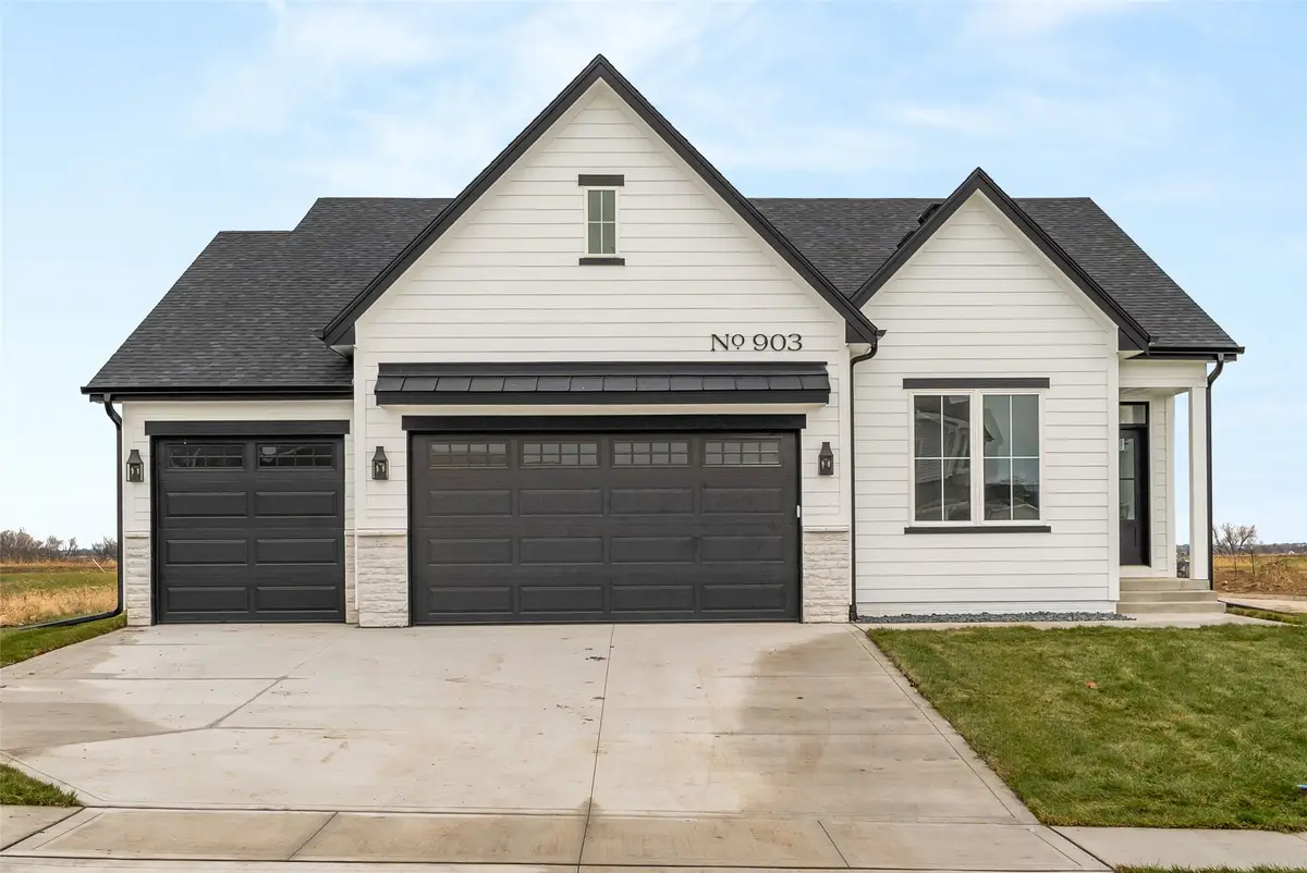 903 Spruce Avenue, Norwalk, IA 50211 - Image #1