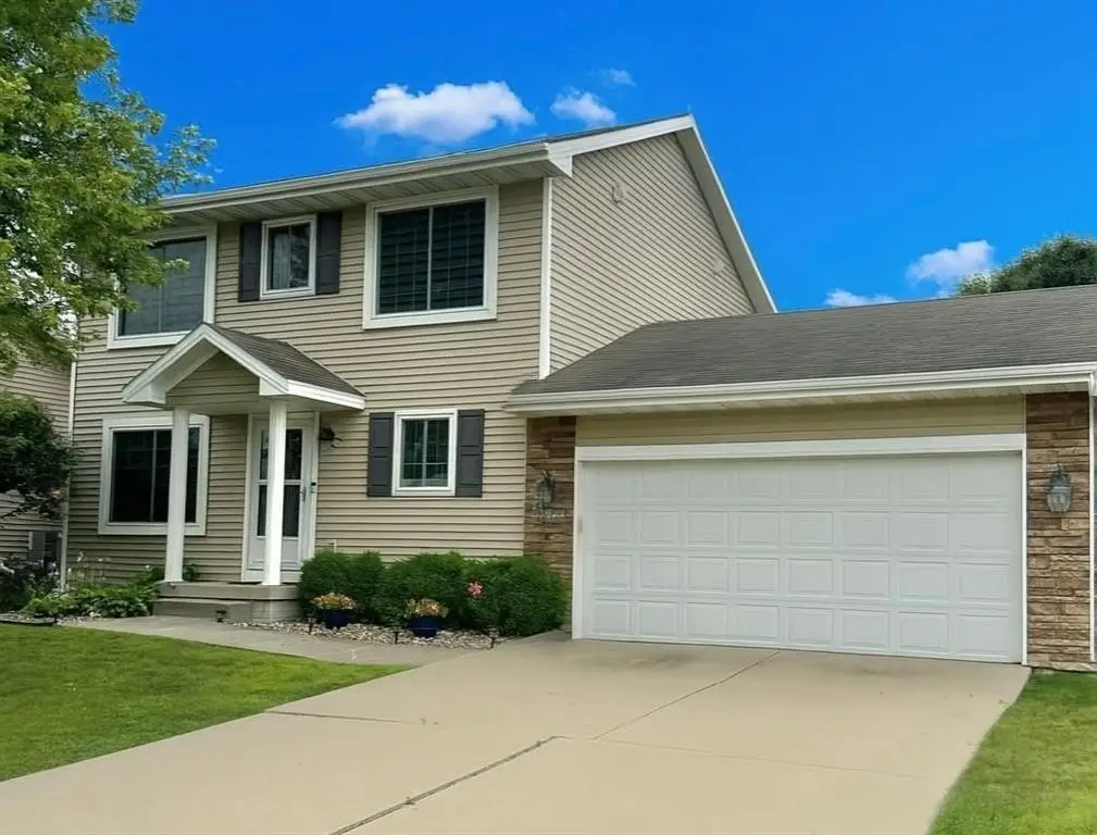 9734 Red Sunset Court, West Des Moines, IA 50266 - Image #1