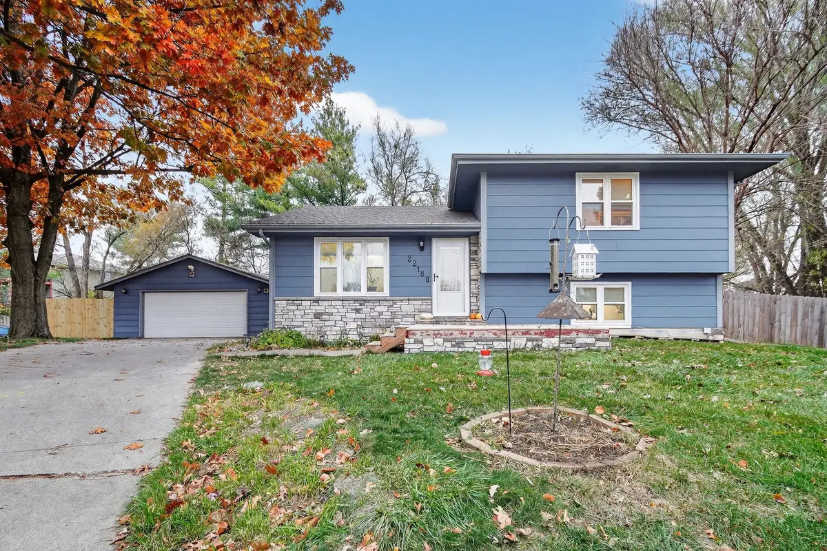 2218 E Caulder Court, Des Moines, IA 50320 - Image #1