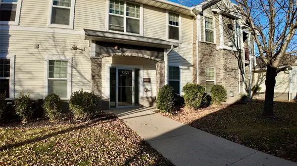 10325 Providence Drive #104, Johnston, IA 50131